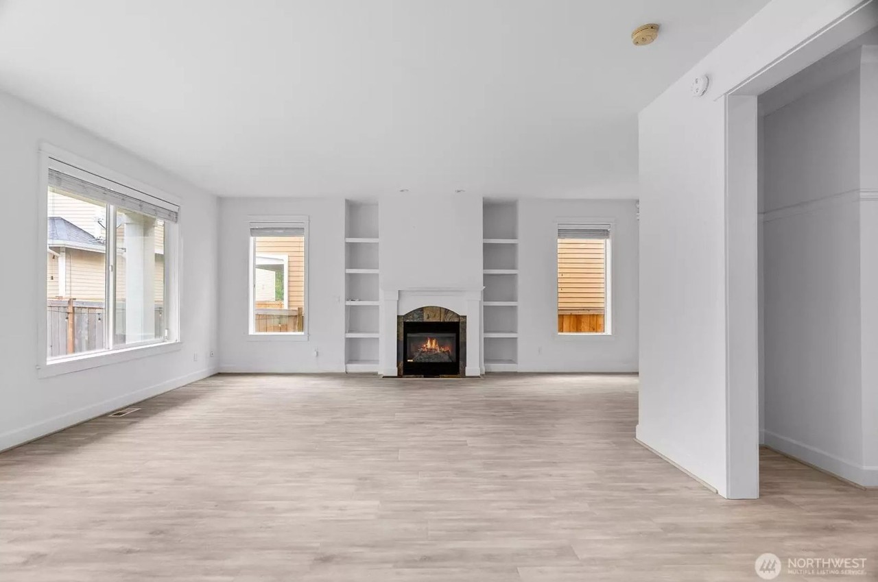 24015 221st Ln Se - Photo 7 of 40