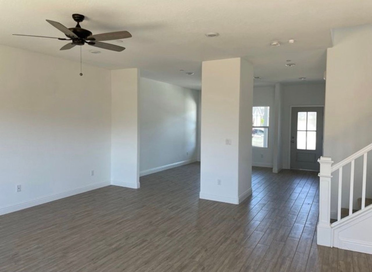 5145 N Phoenix Ave - Photo 2 of 12