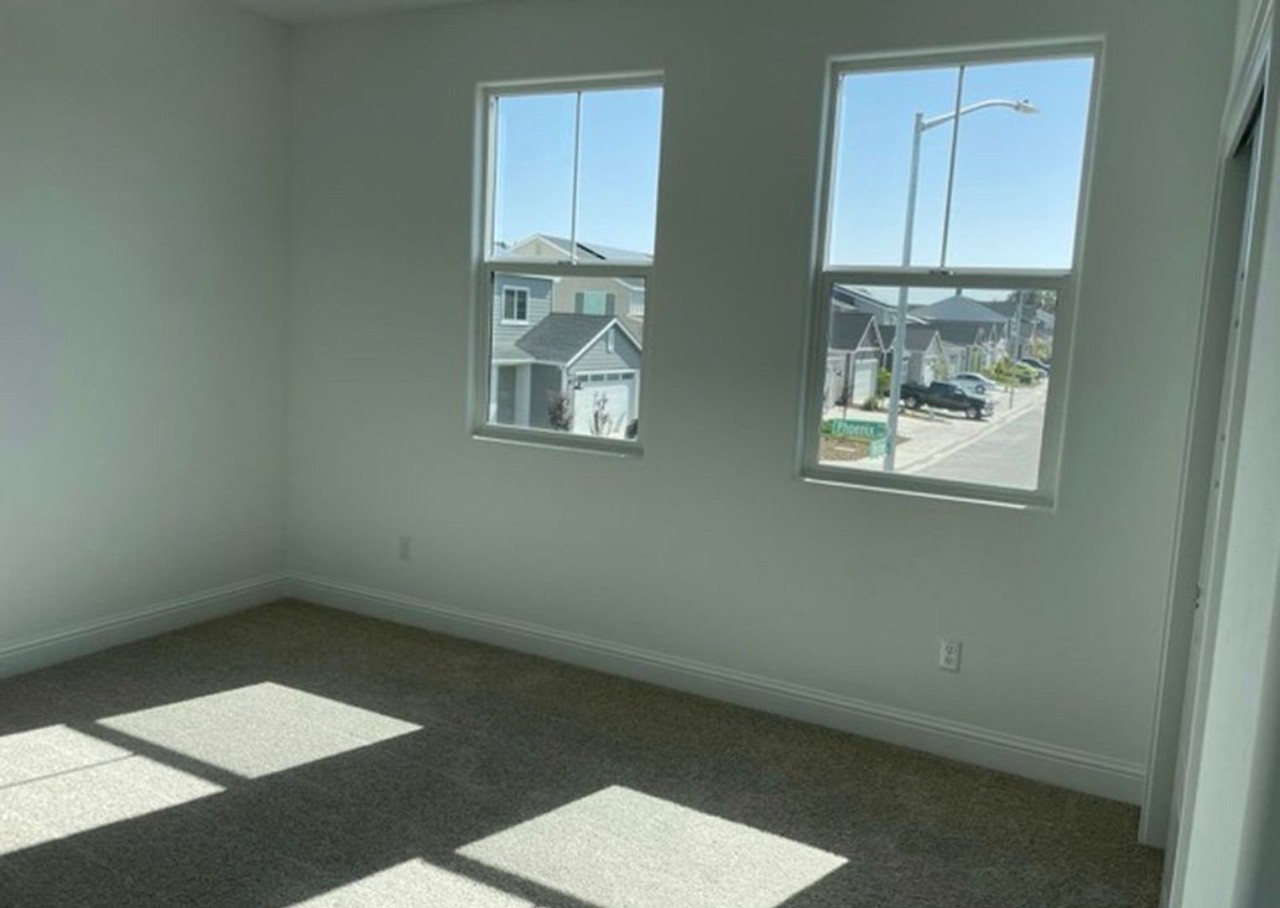 5145 N Phoenix Ave - Photo 6 of 12