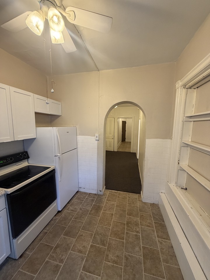 824 Broadway - Photo 4 of 12