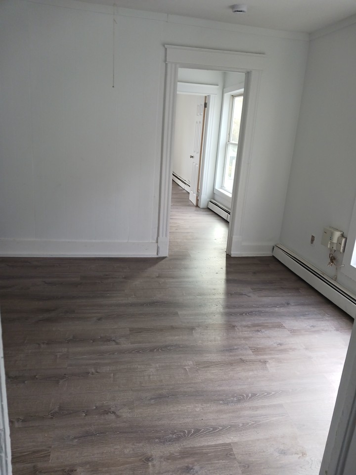 24 Cottage Street - Photo 4 of 6