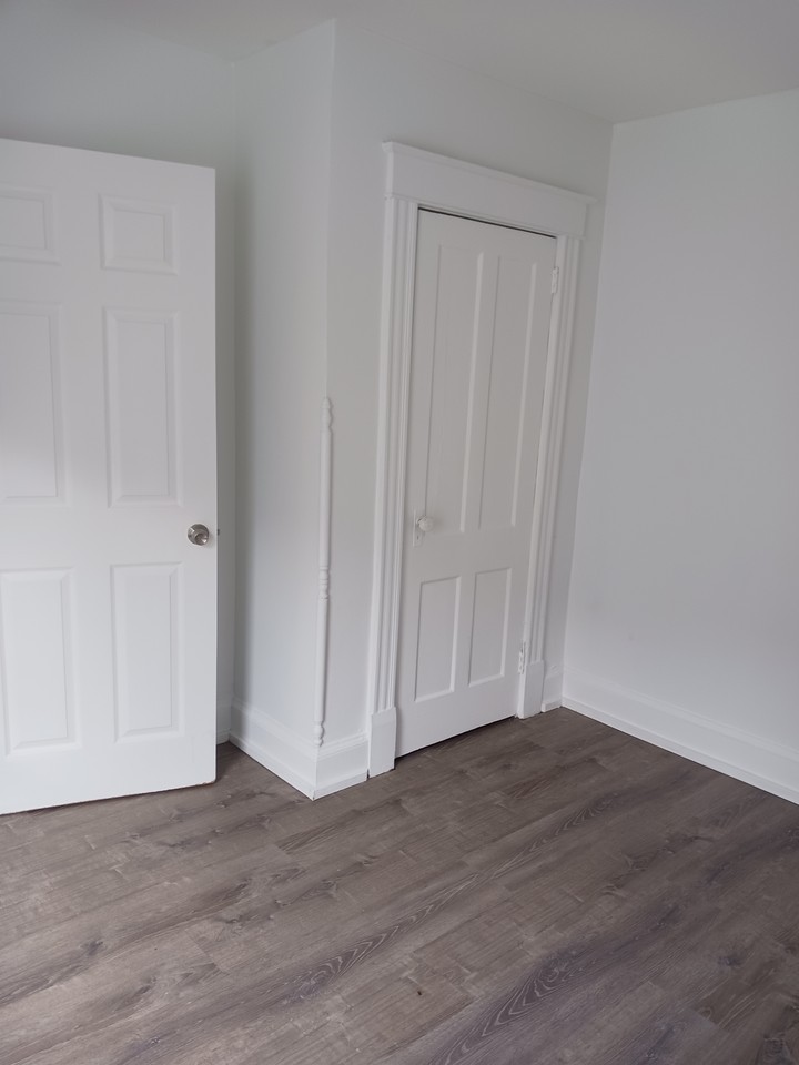 24 Cottage Street - Photo 5 of 6