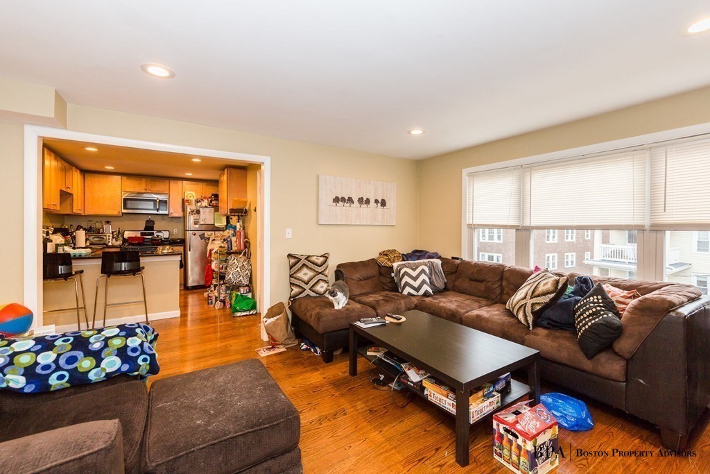 107 Rossmore Rd #3 - Photo 4 of 13