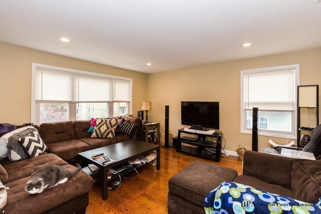 107 Rossmore Rd #3 - Photo 5 of 13