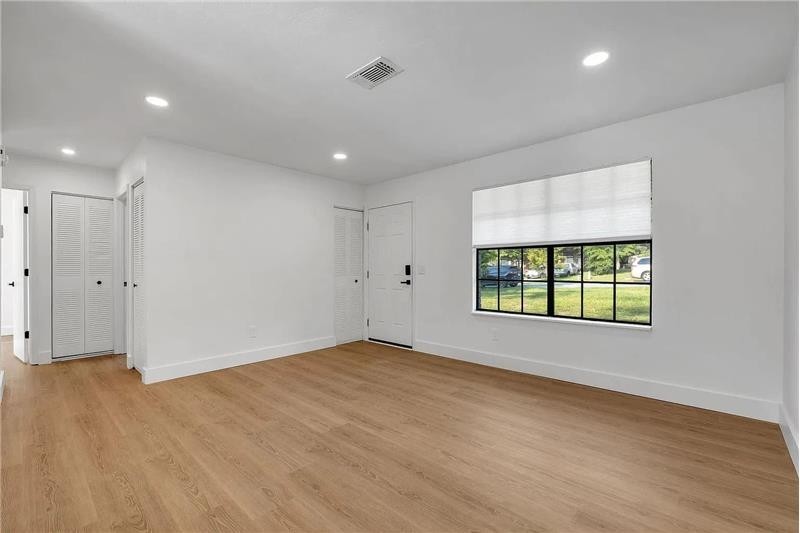 5752 Cypress Cir - Photo 6 of 24