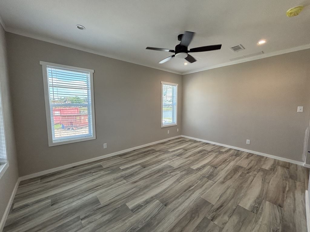 19220 Meadowbrook Ct - Photo 7 of 34