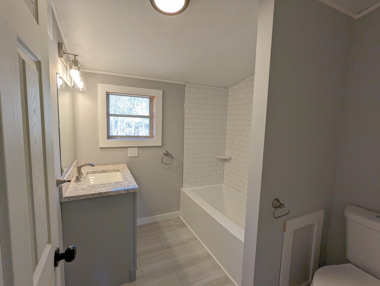 321 E Cortland St #321 - Photo 4 of 12