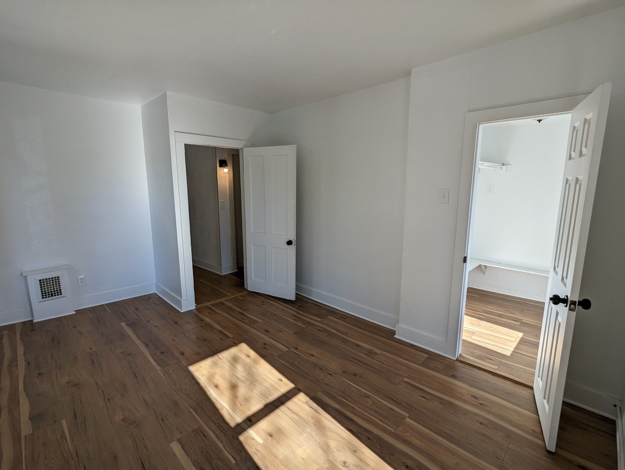 321 E Cortland St #321 - Photo 7 of 12