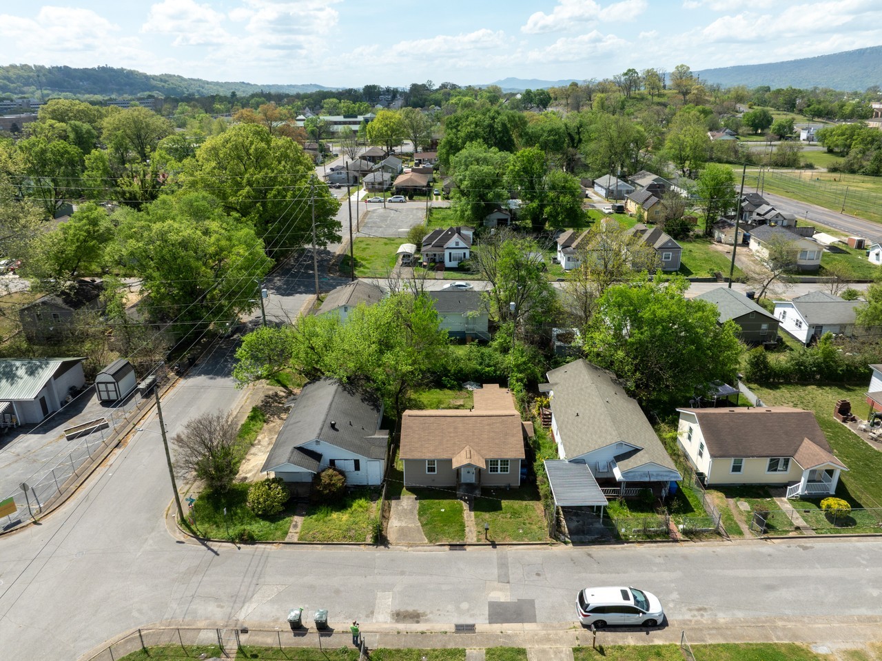 1914 Raulston St - Photo 3 of 3