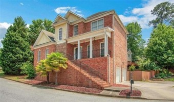 featured image of 1711 Summit Glen Ln Ne