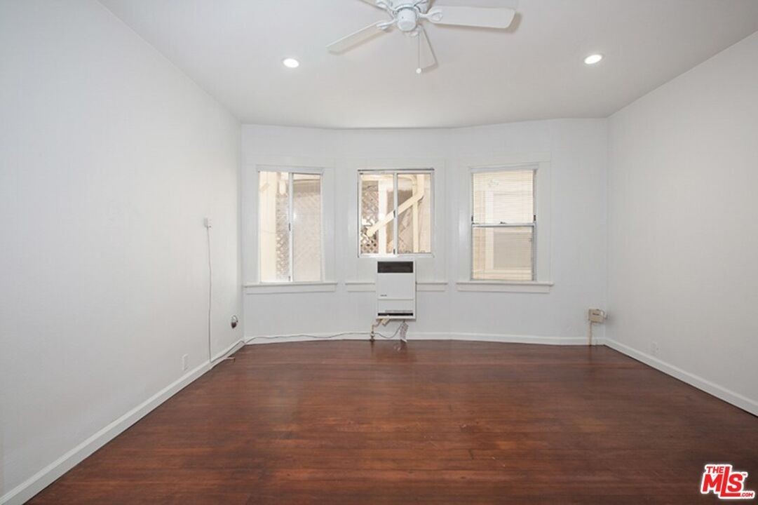 40 Rose Ave ##2 - Photo 2 of 16