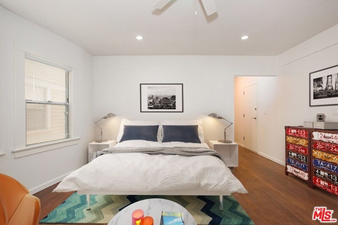 40 Rose Ave ##2 - Photo 3 of 16