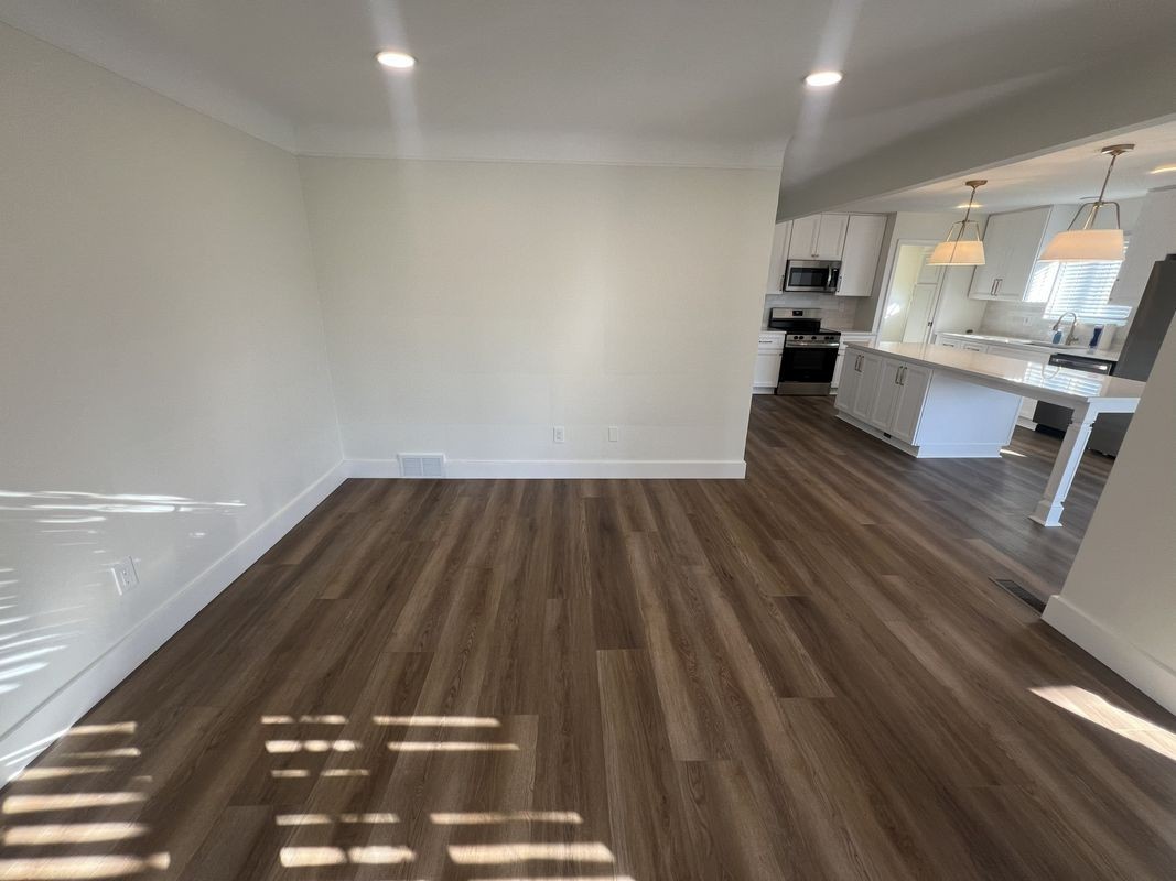 18327 Holland Ave - Photo 6 of 26