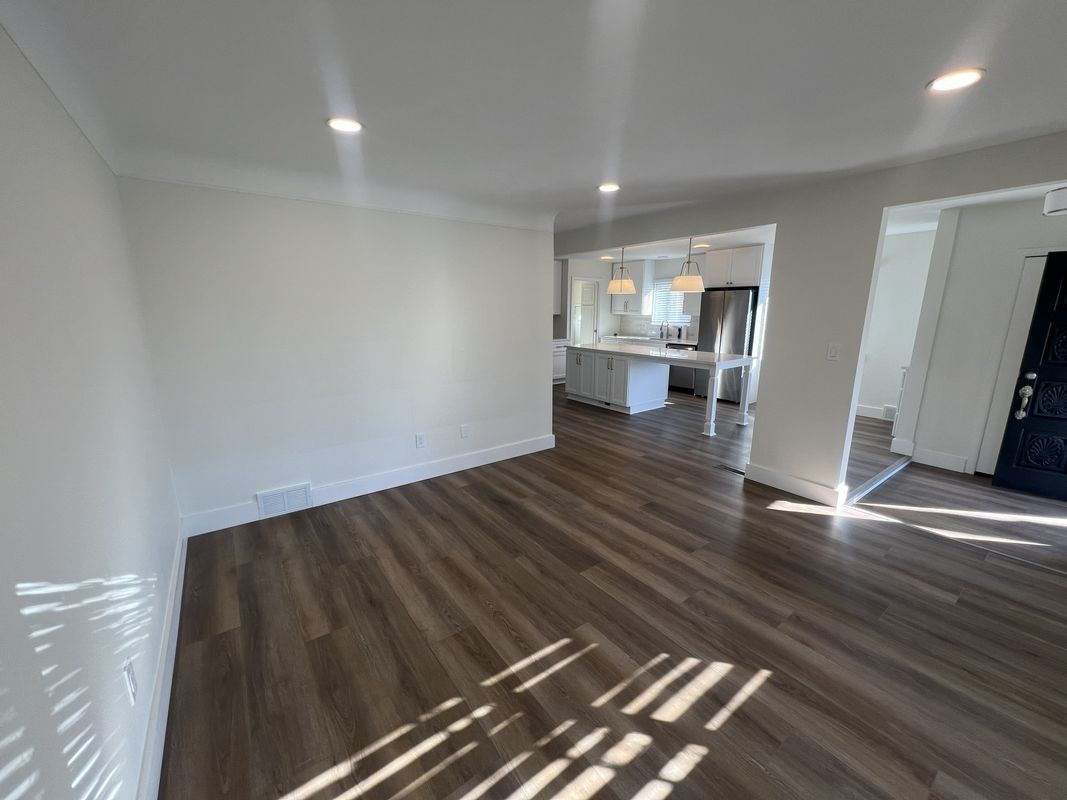 18327 Holland Ave - Photo 7 of 26