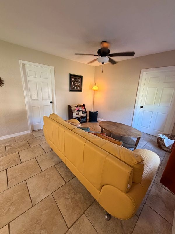 1220 Robin Dr - Photo 5 of 15
