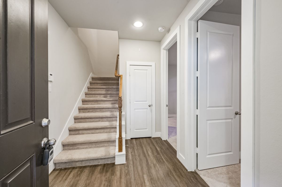 733 Janisch Rd - Photo 3 of 44