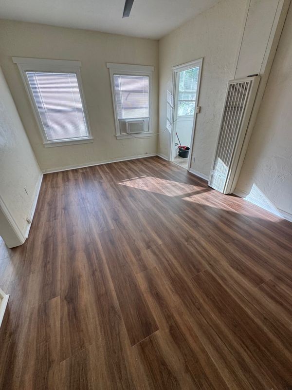 4437 Ambrose Ave ##20 - Photo 2 of 9