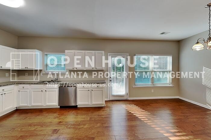 3342 Lowland Dr - Photo 6 of 21