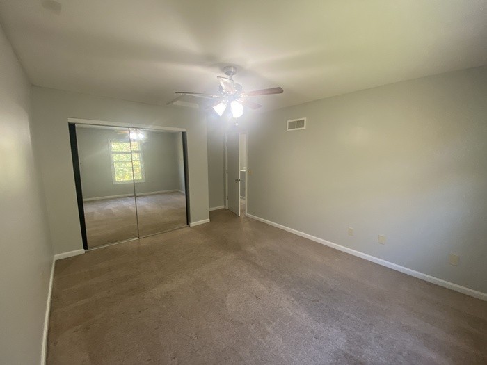 2111 Center St #B - Photo 7 of 12