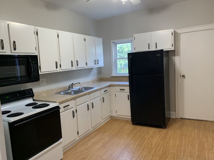 1414 Olive St - Photo 4 of 8