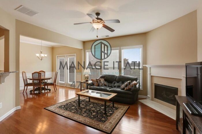 4890 Berkeley Glen Dr - Photo 4 of 16