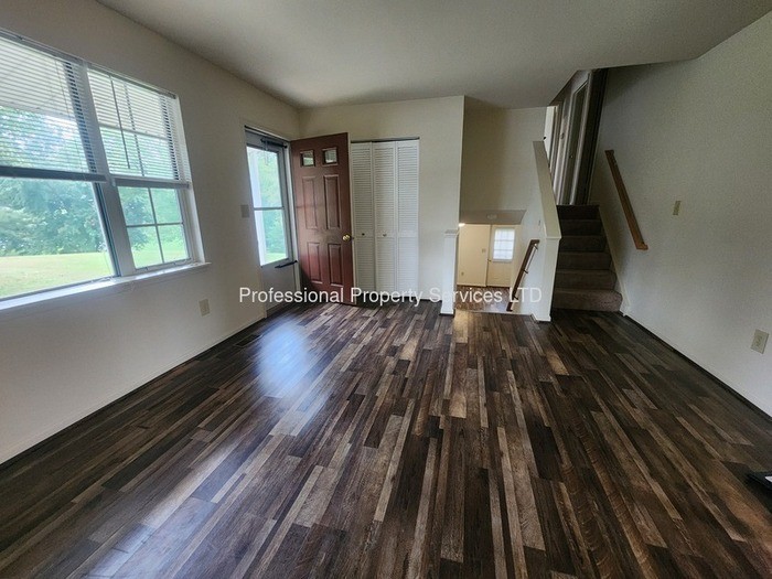 3908 Chaucer Ct - Photo 7 of 31