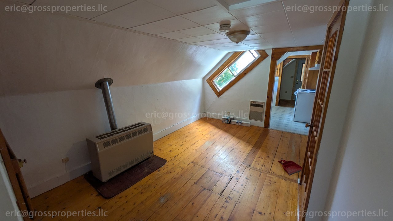 209 Mount Pleasant St #3 - Photo 2 of 7