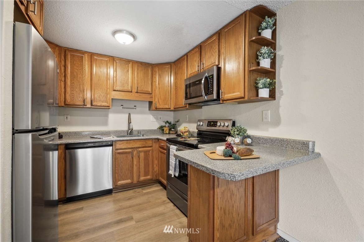 10427 12th Avenue Ct S #NA - Photo 3 of 20