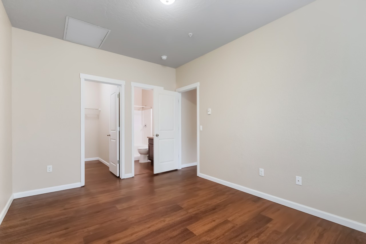 1040 W Rustic Lodge Dr #1040-204 - Photo 6 of 14