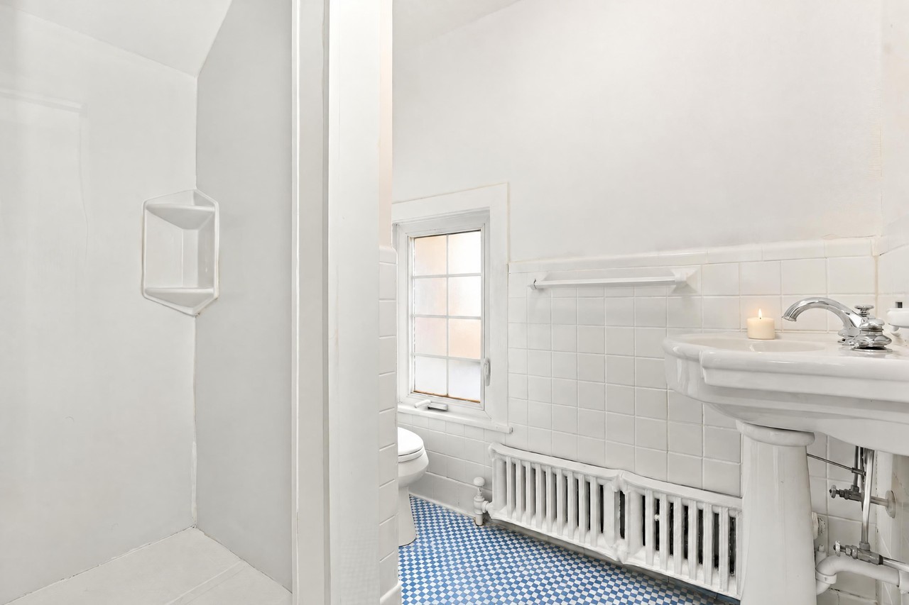 29 Cragmere Rd #NA - Photo 5 of 7