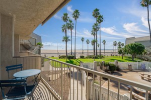 featured image of 333 E Surfside Dr #1