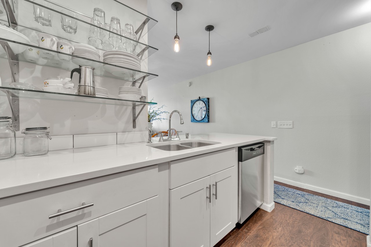 333 E Surfside Dr #1 - Photo 7 of 24
