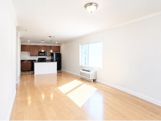 479 Front St #2A - Photo 2 of 5