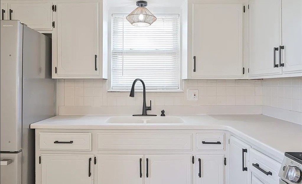 4005 N Oak Grove Dr #NA - Photo 7 of 9
