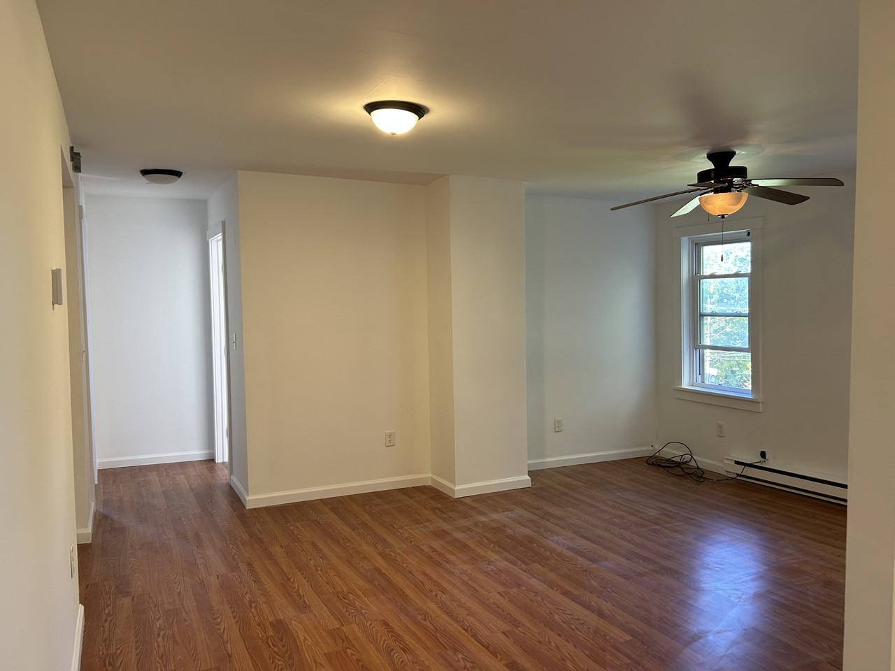65 Hudson Ave #3 - Photo 3 of 10