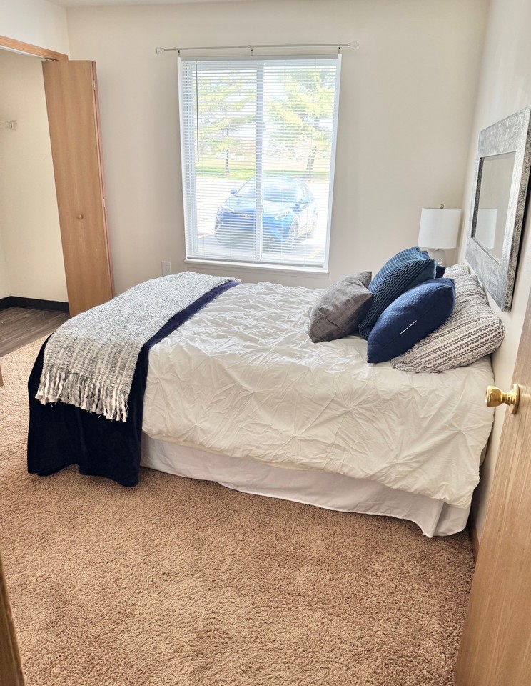 105 Raleigh Ct #105 - Photo 5 of 6