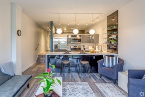 featured image of 1224 W Riverside Ave