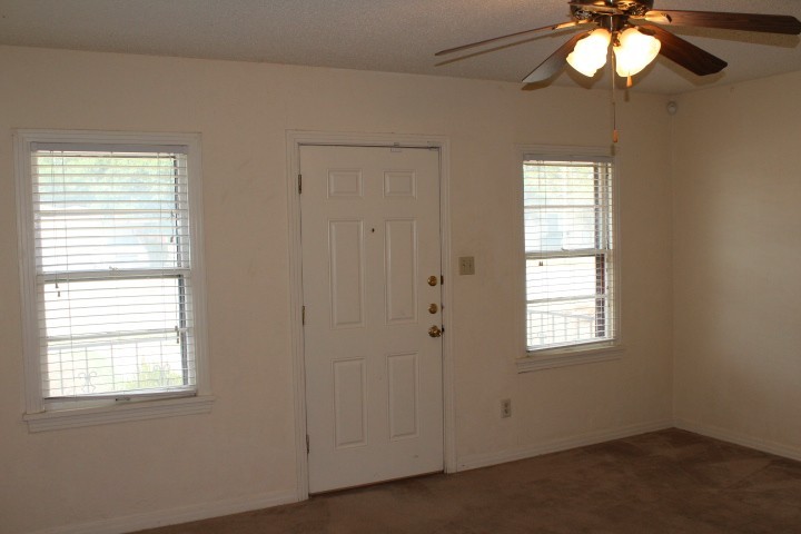 2724 37th St #1 - Photo 3 of 15