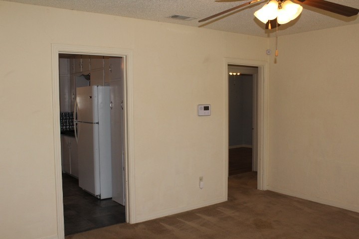 2724 37th St #1 - Photo 4 of 15
