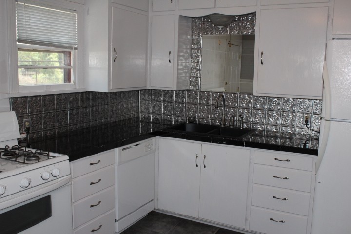 2724 37th St #1 - Photo 6 of 15