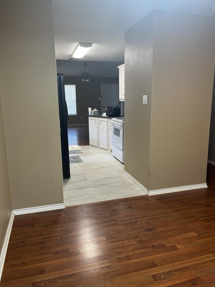 10607 Elgin Ave #1 - Photo 3 of 18