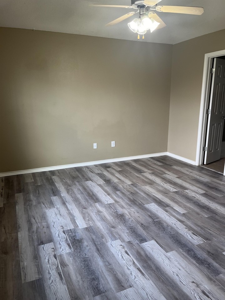 10607 Elgin Ave #1 - Photo 7 of 18