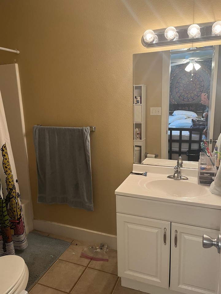 2704 21st Street A - main house - Photo 2 of 17