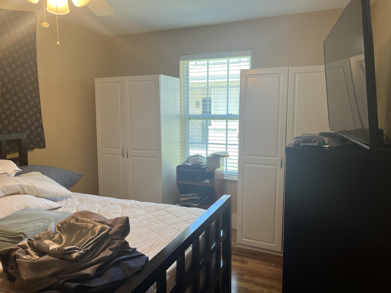 2704 21st Street A - main house - Photo 4 of 17