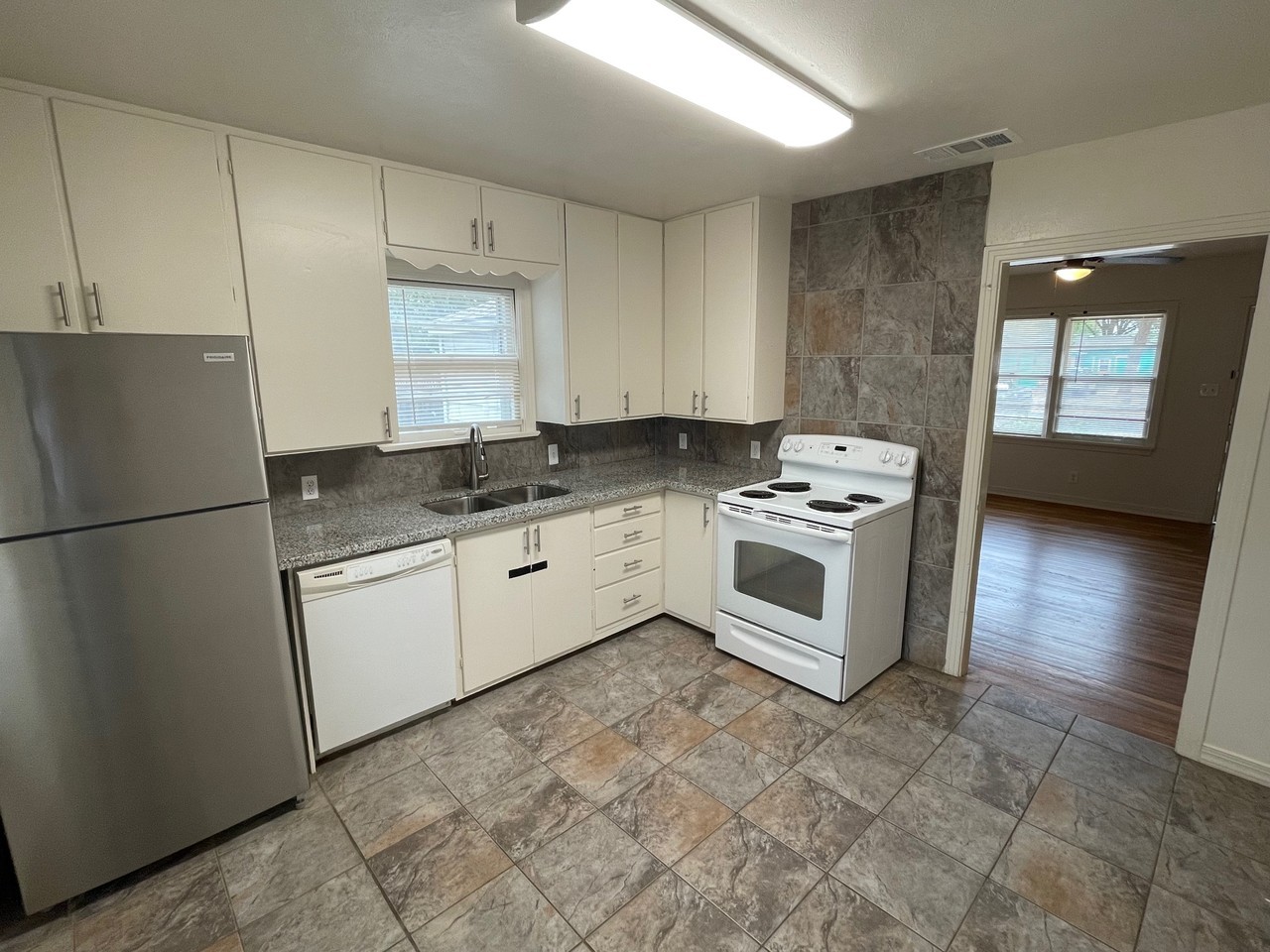 2803 36th St #1 - Photo 5 of 8