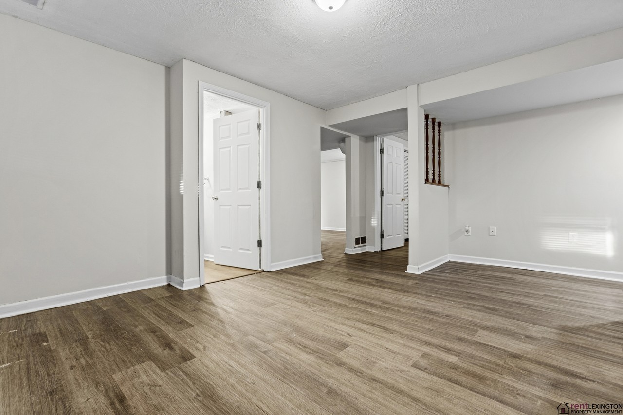 1296 Latonia Park #1 - Photo 5 of 30