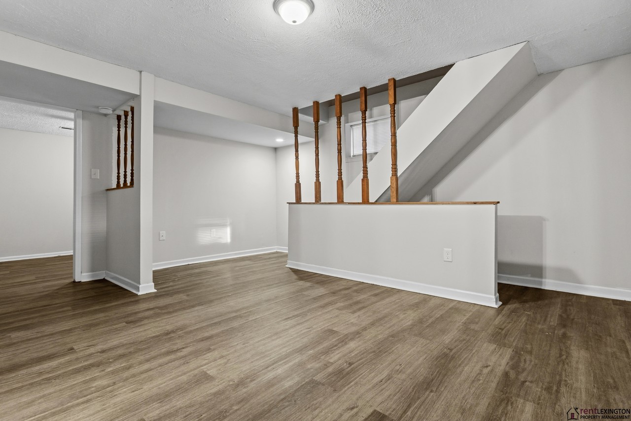 1296 Latonia Park #1 - Photo 6 of 30