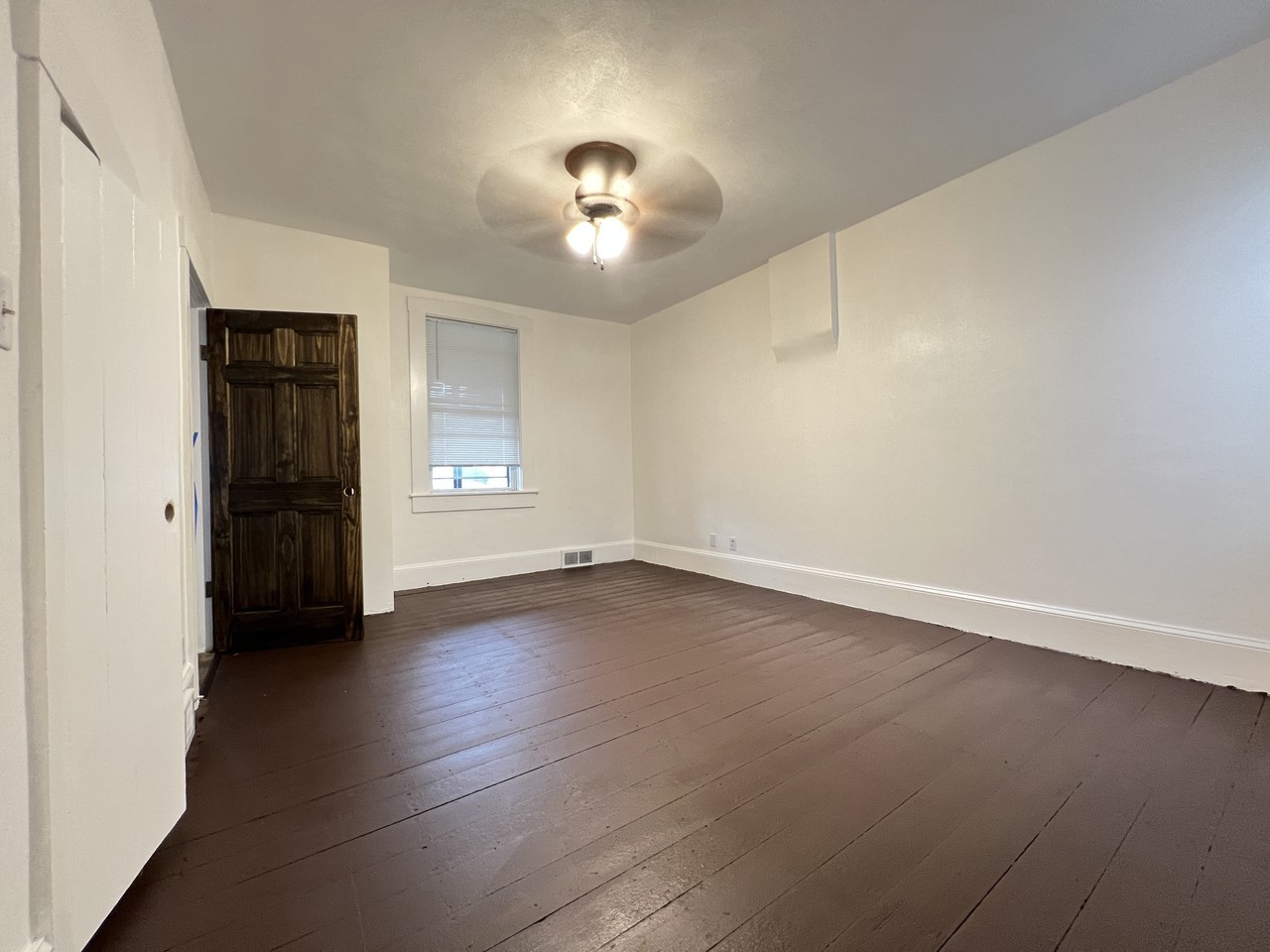2052 Jackson St #1 - Photo 4 of 15