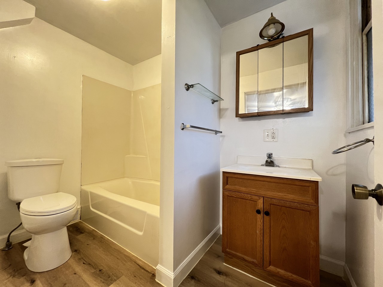 2052 Jackson St #1 - Photo 5 of 15
