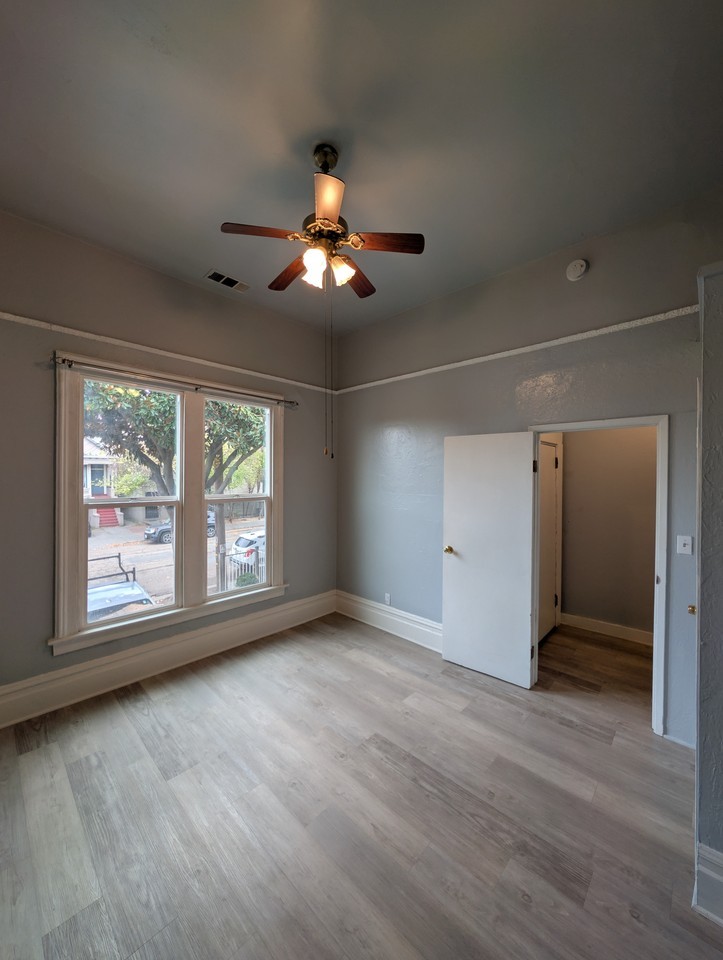 2011 Linden Street - AUnit A #A - Photo 3 of 22